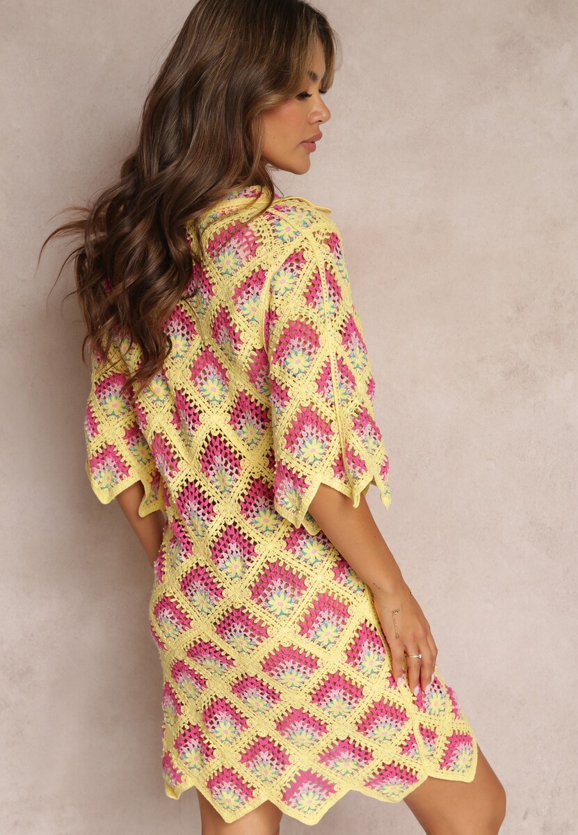 Żółta Szydełkowa Sukienka z Głębokim Dekoltem i Krótkim Rękawem z Bawełny Achla