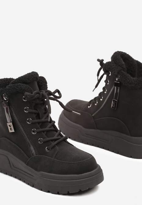 Czarne Sznurowane Trapery z Ekozamszu Ocieplane na Płaskiej Podeszwie Ozdobione Suwakiem Esaviren