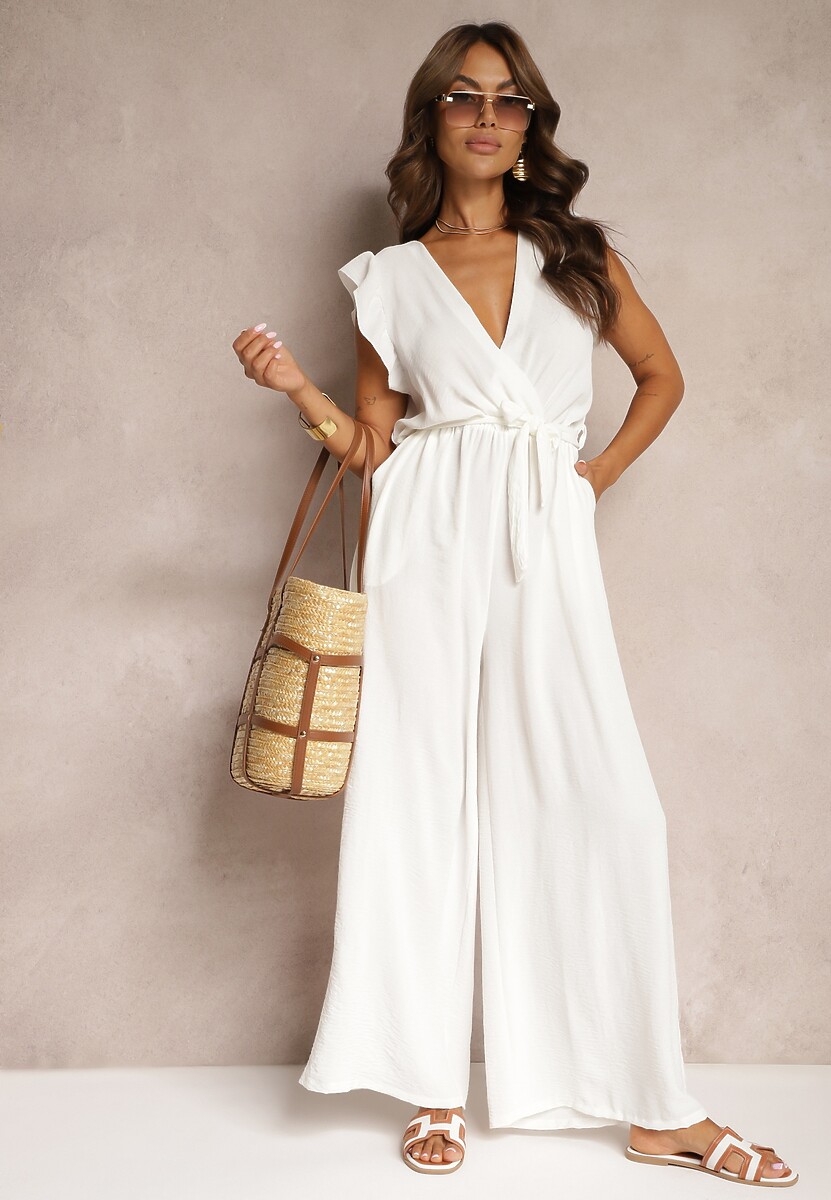 Biały Koktajlowy Kombinezon Wiązany Paskiem Wykończony Falbankami przy Ramionach Vimaseni