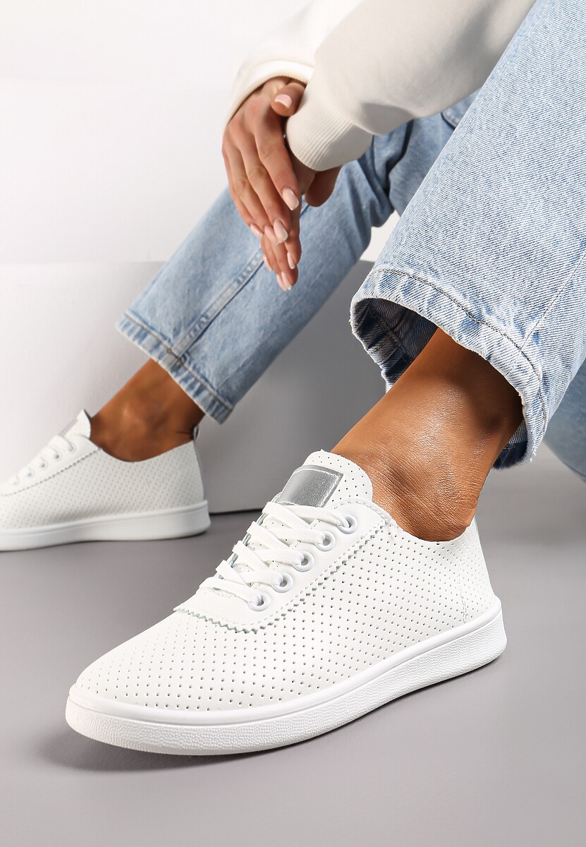 Biało-Srebrne Tenisówki przed Kostkę z Perforacją Rineli