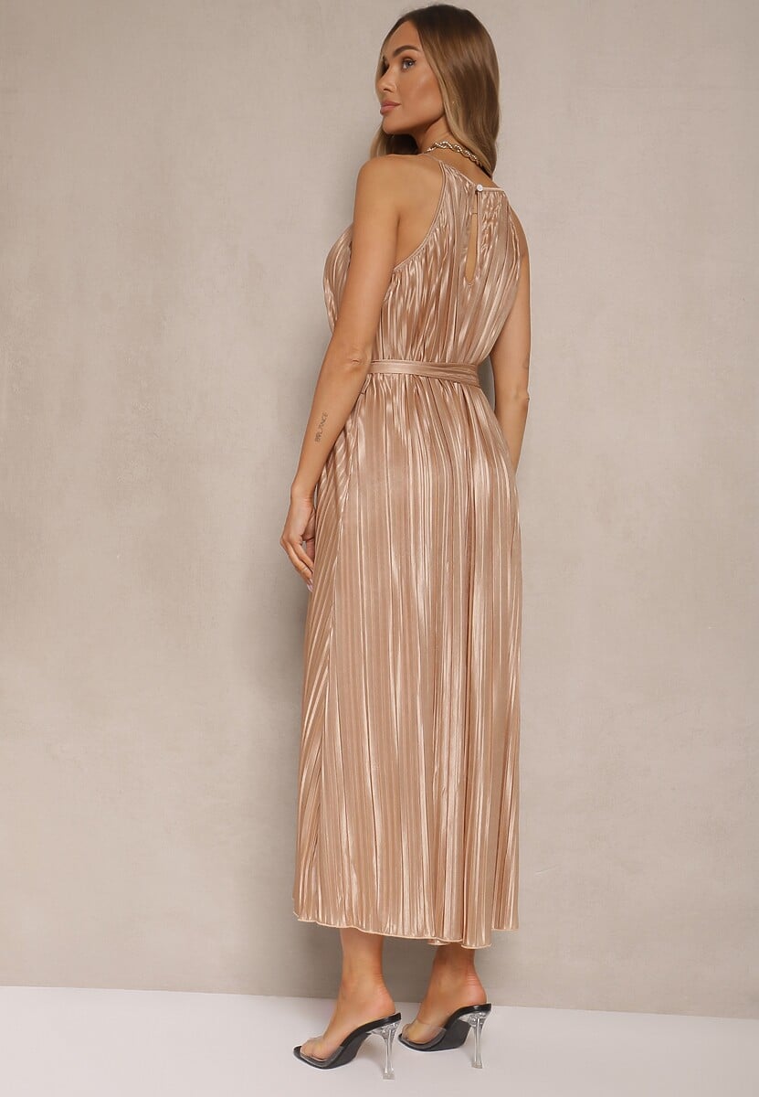 Ciemnobeżowa Sukienka Plisowana z Paskiem w Talii na Cienkich Ramiączkach Wasea