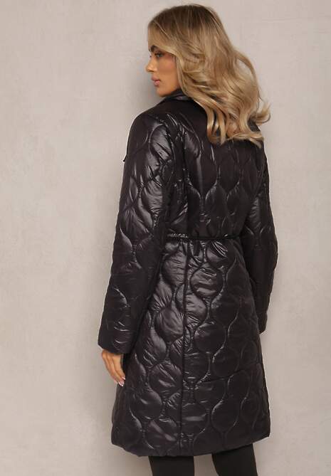 Czarna Kurtka za Kolano z Kołnierzem Pikowana Vilia