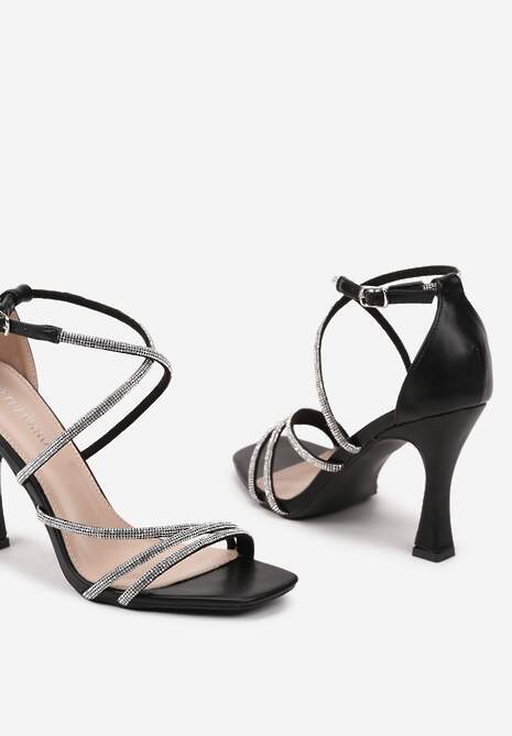 Czarne Sandały na Szpilce Ozdobione Cyrkoniami i Paskami Felidra