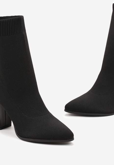 Czarne Dopasowane Botki na Słupku ze Skarpetkową Cholewką Elarana