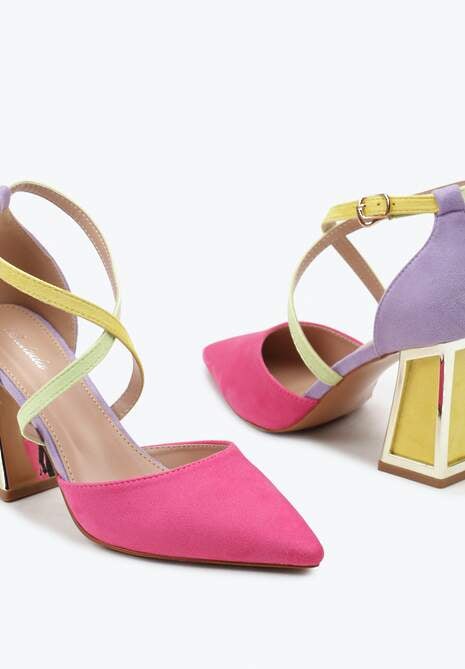 Fuksjowe Czółenka na Obcasie w Kształcie Stożka z Metalowym Obramowaniem Haslia