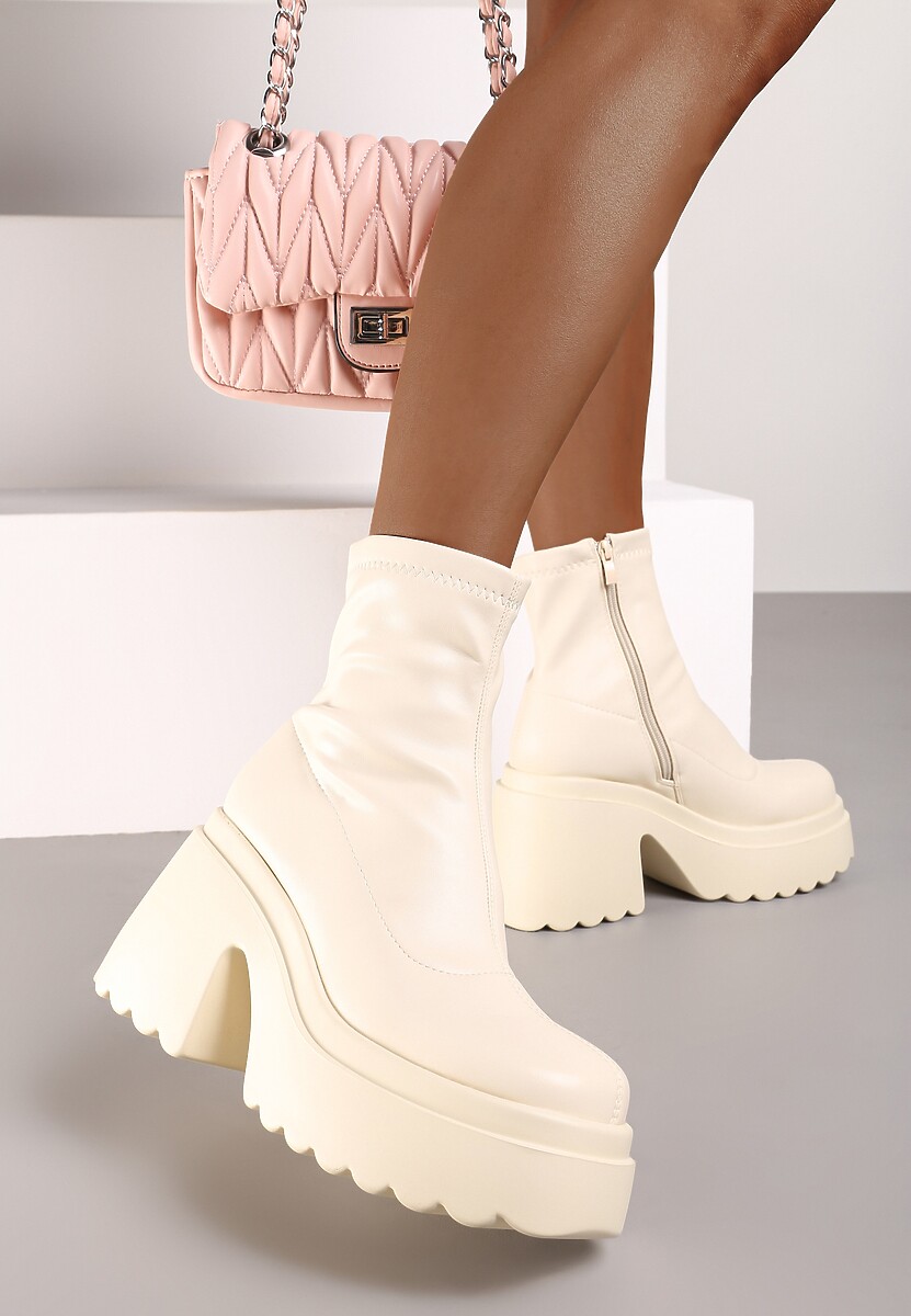 Beżowe Botki na Platformie i Słupku Wykończone Suwakiem i Dopasowaną Cholewką Saliefra