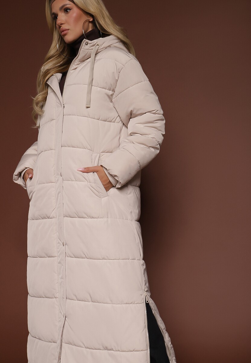 Czarna Prosta Kurtka z Pikowanymi Przeszyciami i Kapturem Acaite