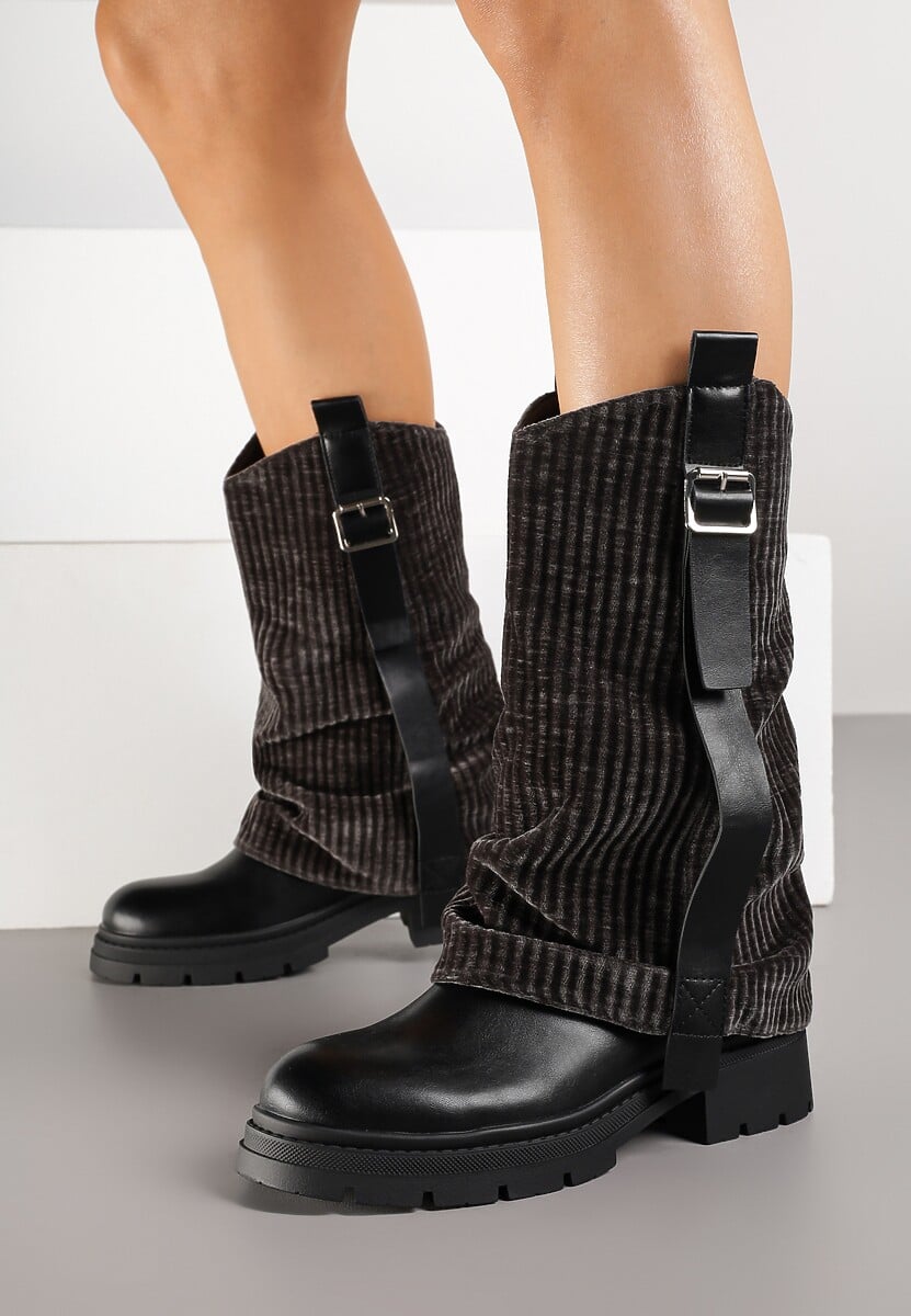 Czarne Botki z Wywiniętą Cholewką Sztruksową i Paskiem z Klamrą Zalorra