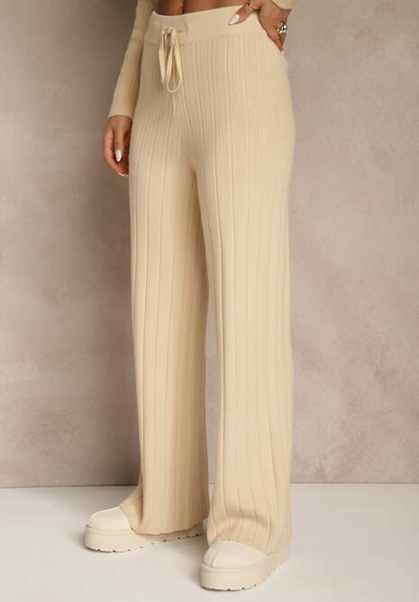 Beżowy Komplet Dzianinowy Spodnie o Szerokim Kroju i Sweter Półgolf Datusa