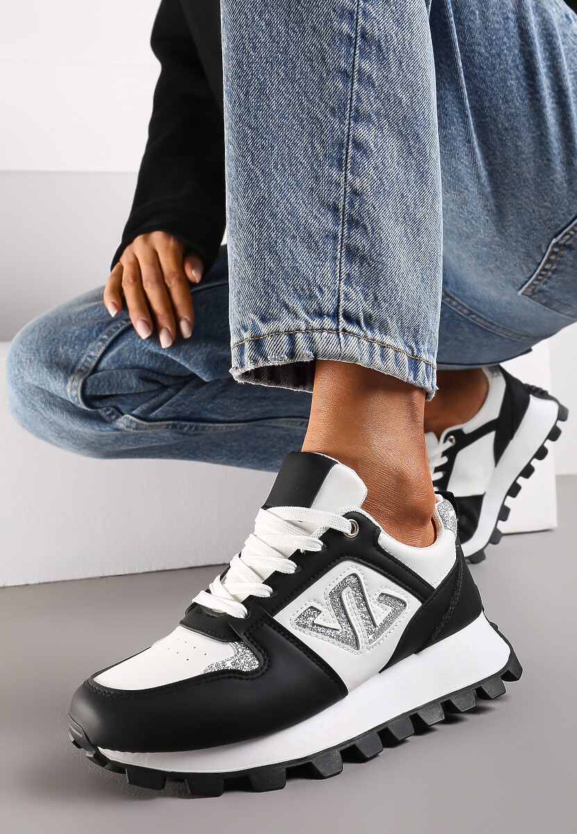 Czarne Sneakersy z Szerokim Protektorem i Brokatową Naszywką Afradia