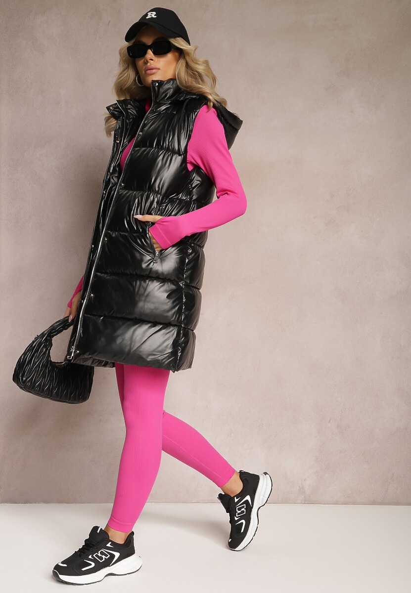 Czarna Długa Kamizelka z Kapturem i Kieszeniami Ozdobiona Pikowaniem Moncja