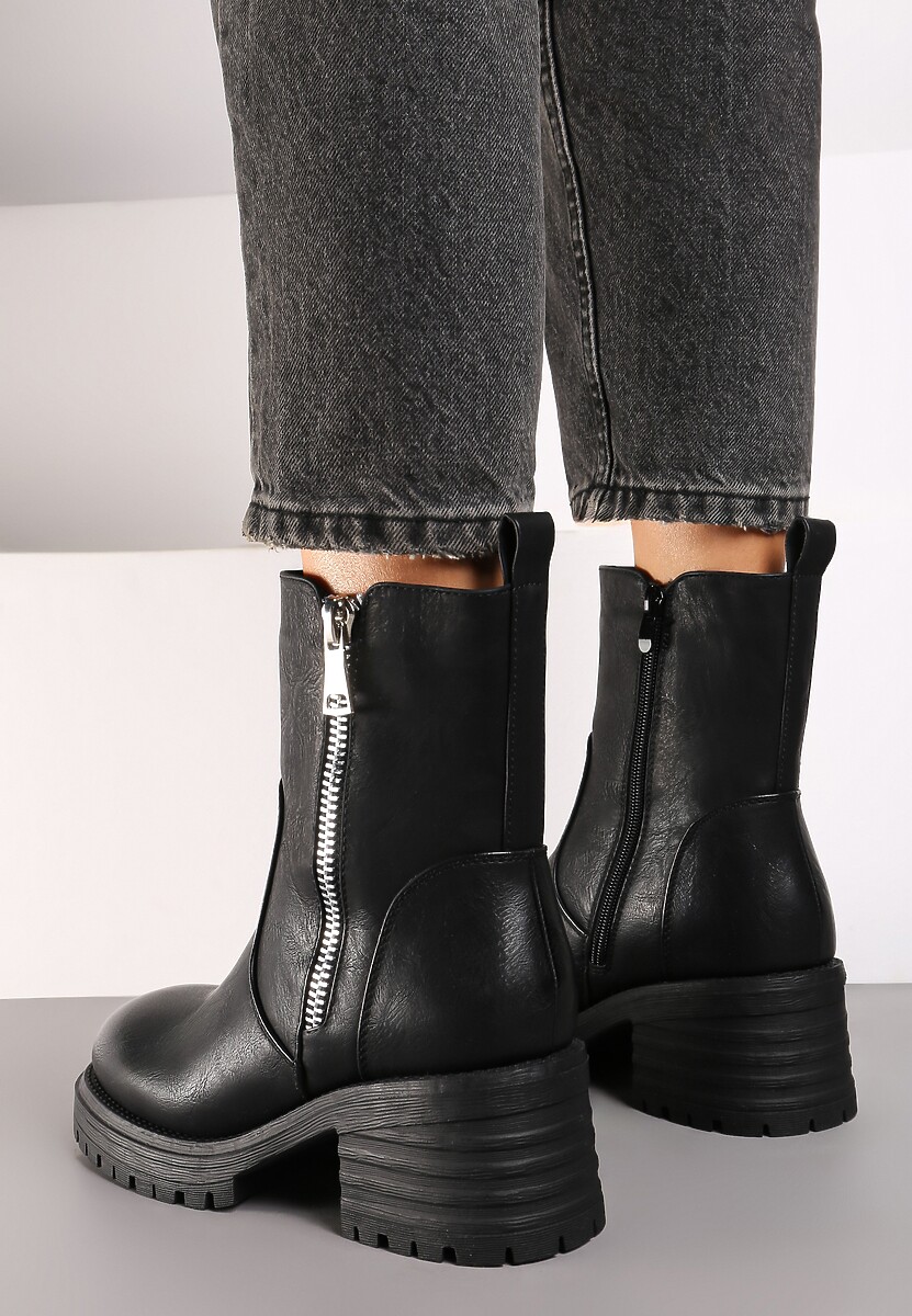 Czarne Botki na Słupku z Imitacją Suwaka Rialitha