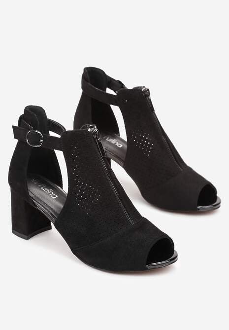 Czarne Sandały na Obcasie z Suwakiem Zdobione Perforacją i Wycięciami c