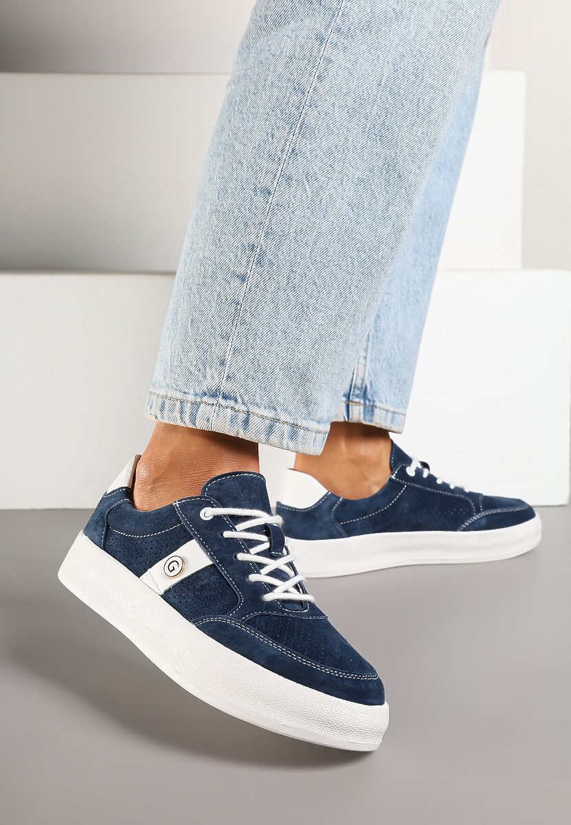 Granatowe Sneakersy Skórzane z Metaliczną Ozdobą Astevin