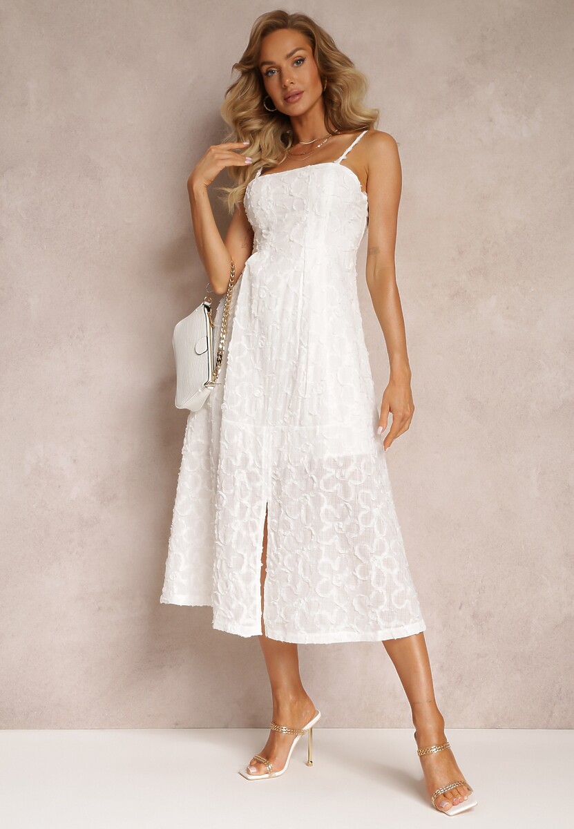 Biała Sukienka z Delikatną Fakturą i Rozcięciem na Dole Kendia