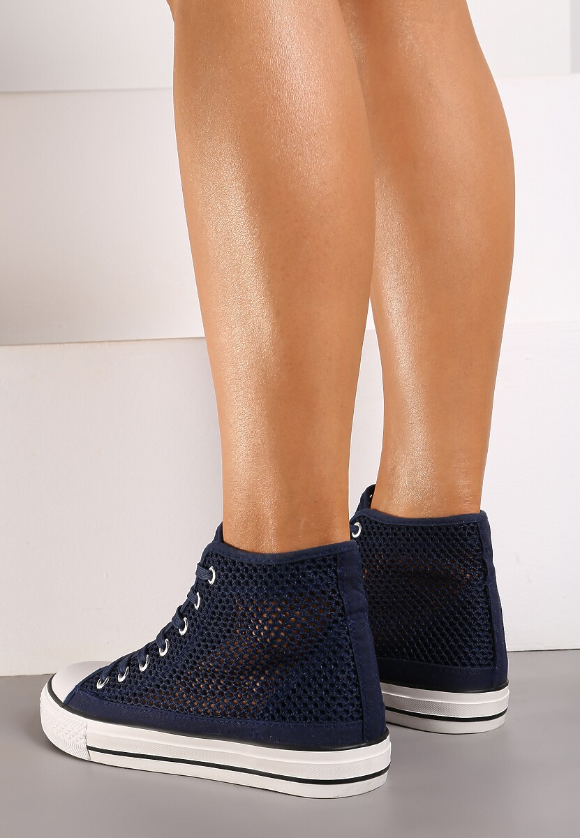Granatowe Trampki za Kostkę z Perforacją Welagia