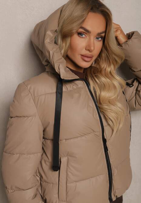 Ciemnobeżowa Pikowana Kurtka o Prostym Kroju z Kapturem i Kieszeniami Miriara
