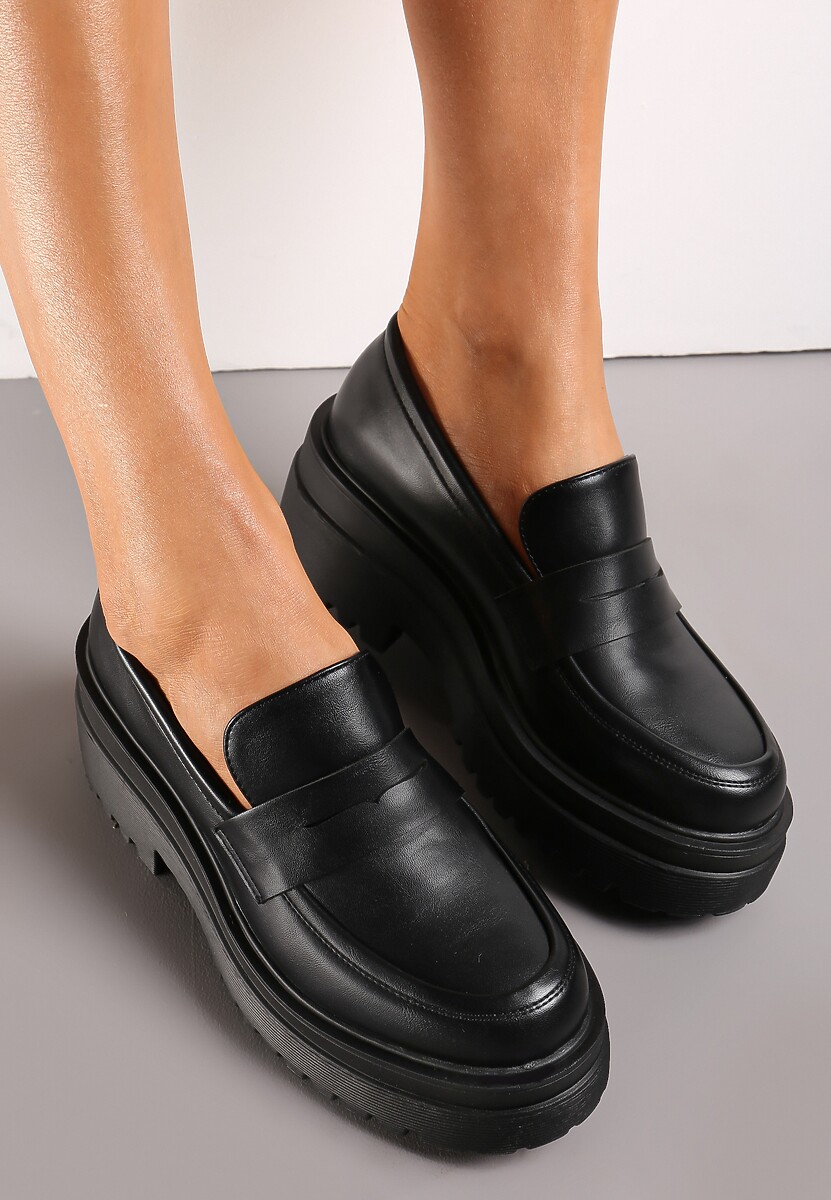 Czarne Mokasyny na Grubej Podeszwie z Protektorem i Motywem w Cętki Asinate