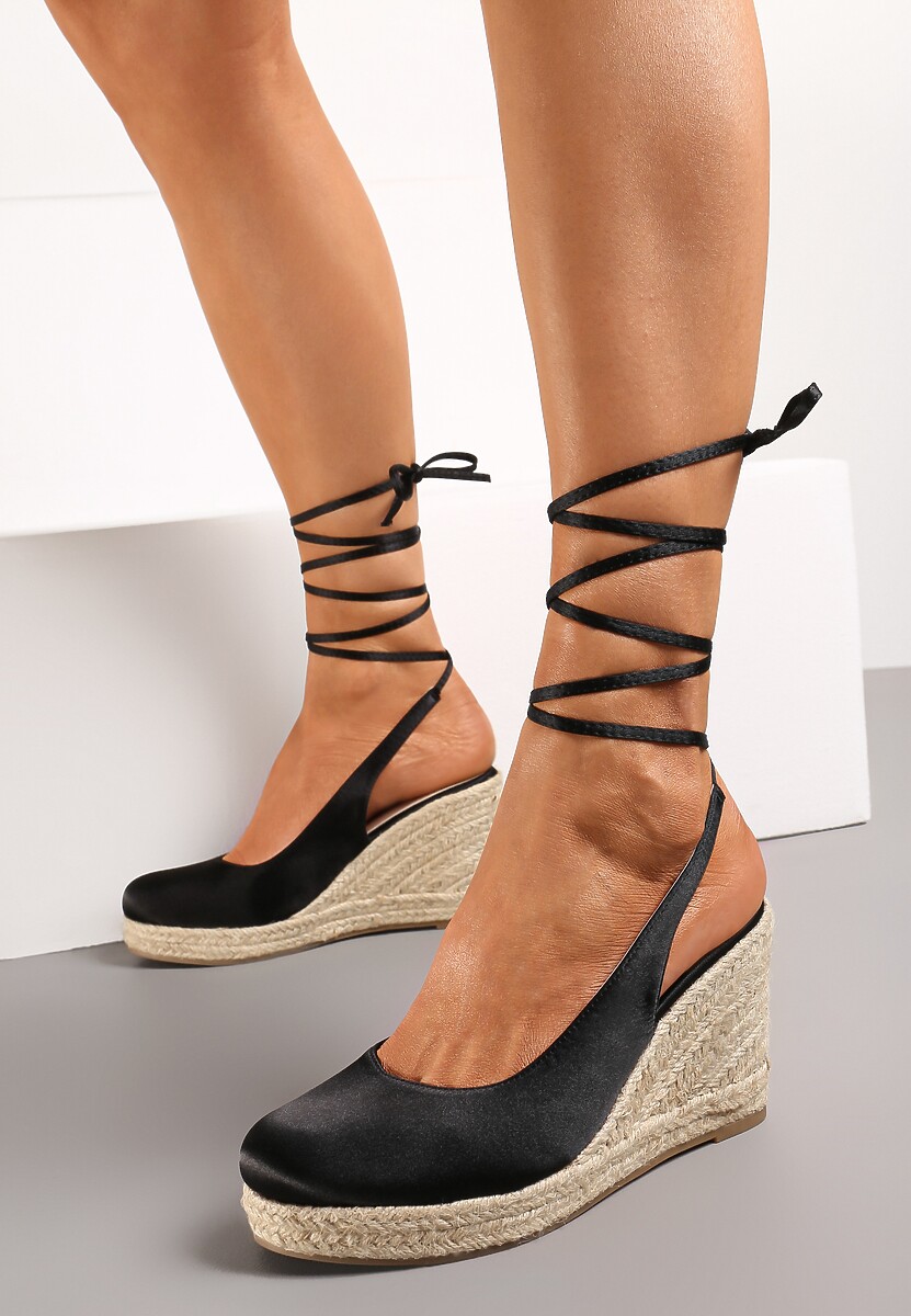 Czarne Sandały Espadryle z Satynową Cholewką i Plecionym Koturnem Manolla