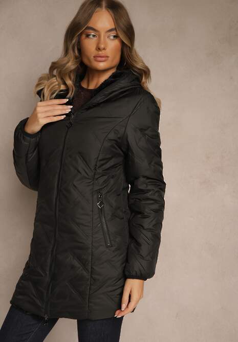 Czarna Dwustronna Kurtka z Kapturem Pikowanymi Przeszyciami i Futerkiem Rossalea
