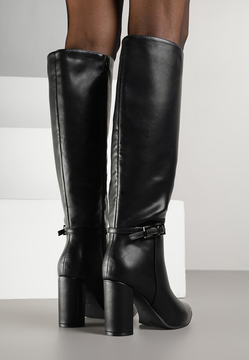 Czarne Kozaki na Słupkowym Obcasie z Noskiem w Szpic i Klamerką na Pasku Levitta