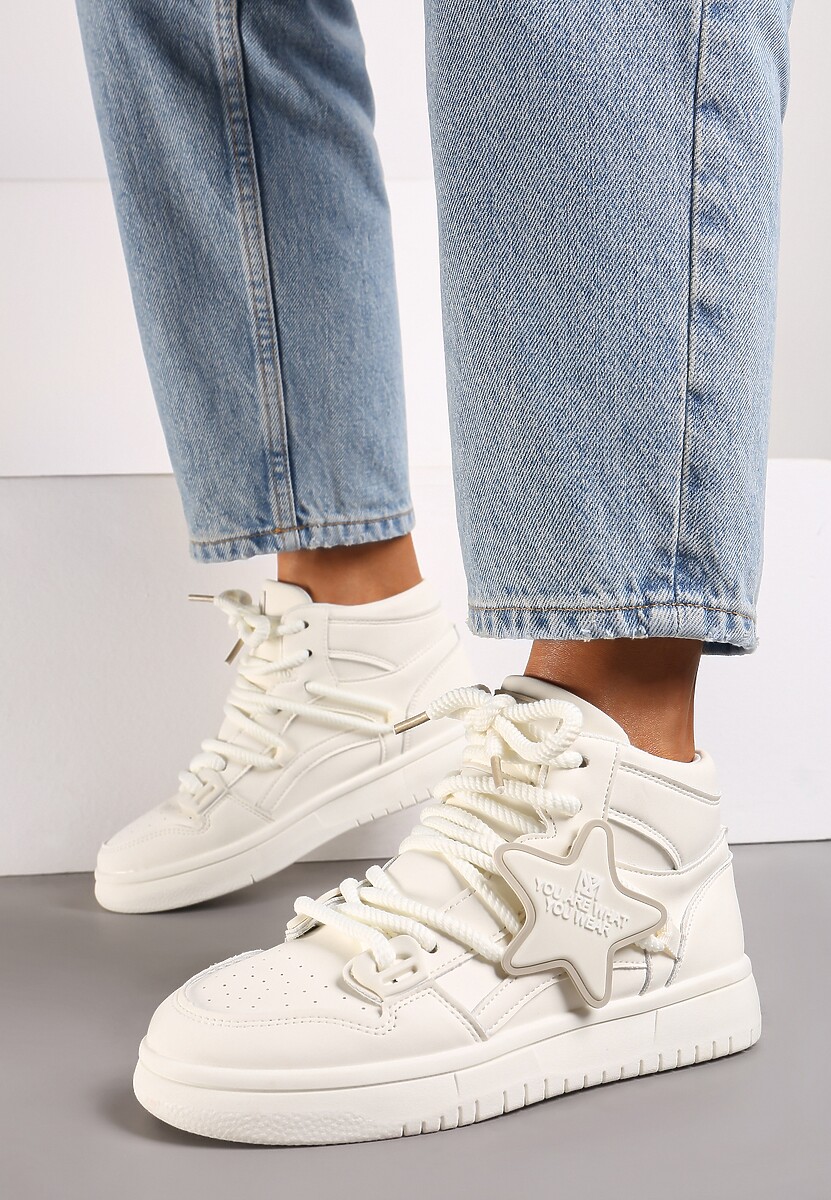 Białe Płaskie Sneakersy za Kostkę Ozdobione Gwiazdą Saveline