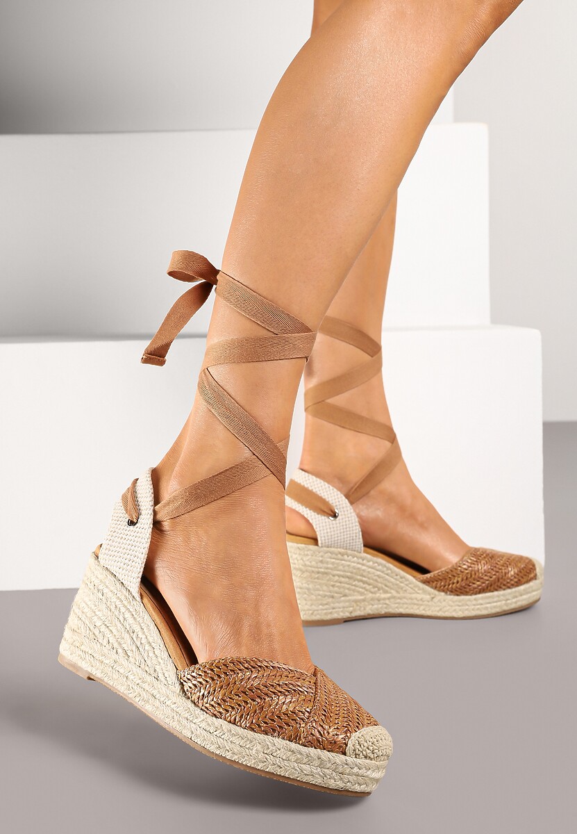 Brązowe Sandały na Koturnie Ozdobione Wiązaniem i Plecionką Talurelia