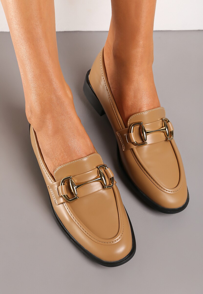 Ciemnobeżowe Mokasyny z Okrągłym Noskiem i Klamerką Vosovee