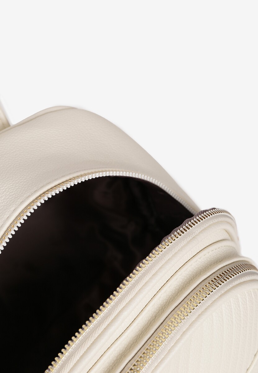 Beżowy Plecak z Regulowanymi Odpinanymi Paskami Ozdobiony Kieszonką z Klapą Nelope