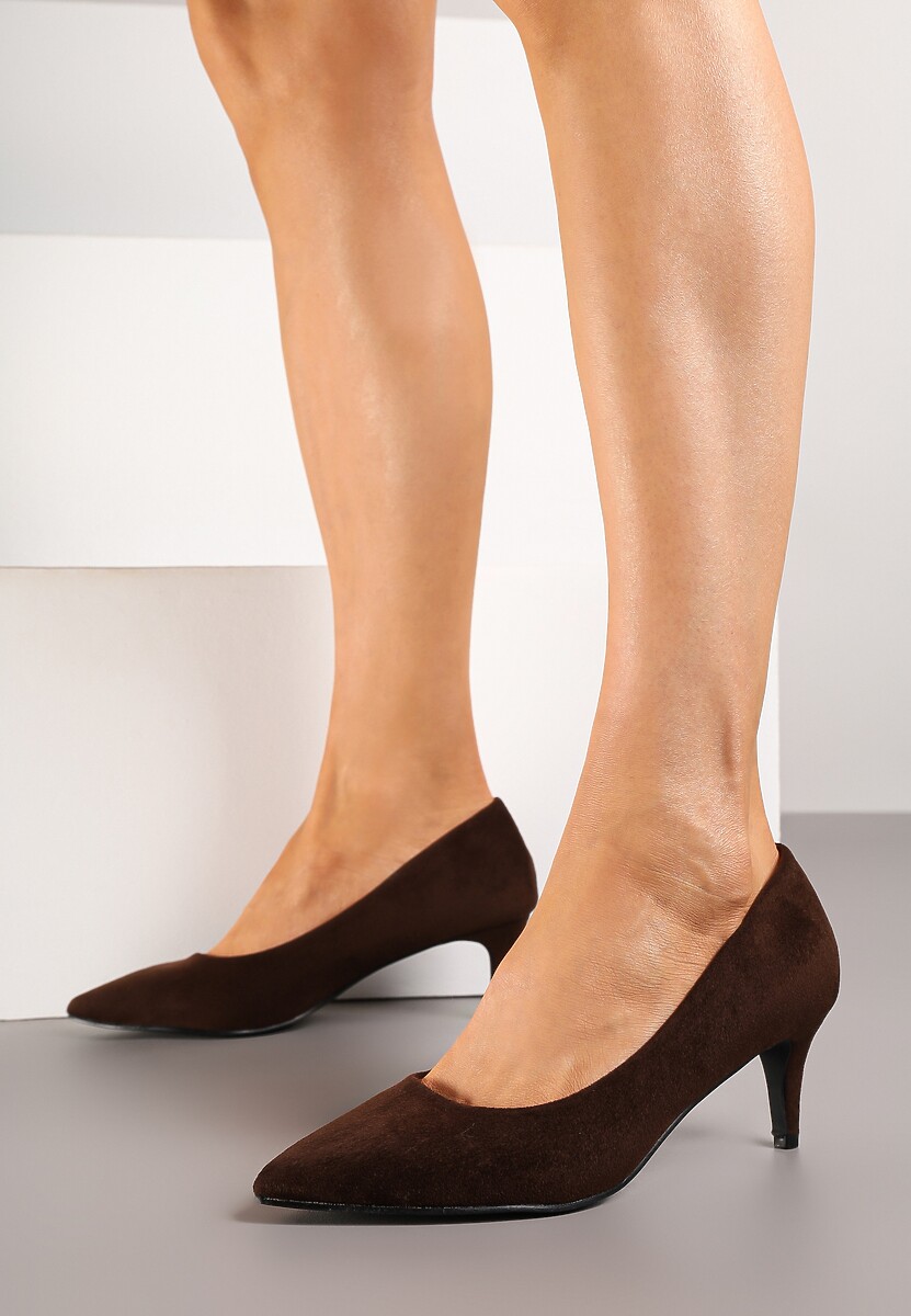 Czarne Czółenka na Szpilce w Klasycznym Stylu Savora