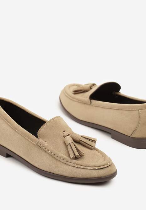 Ciemnobeżowe Mokasyny z Imitacji Zamszu z Aplikacją z Frędzlami Nalonissa