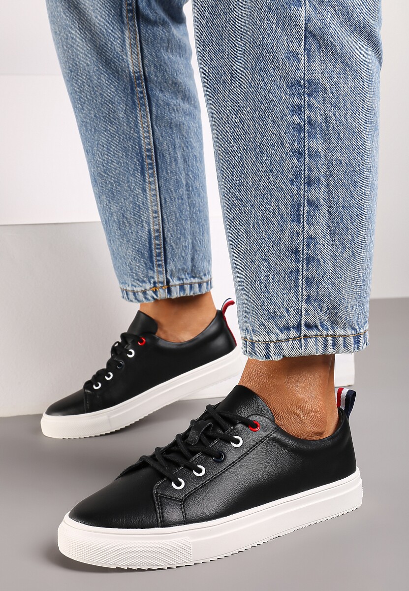 Czarne Casualowe Płaskie Sneakersy z Naturalnej Skóry z Ozdobną Wstawką z Tyłu Militya