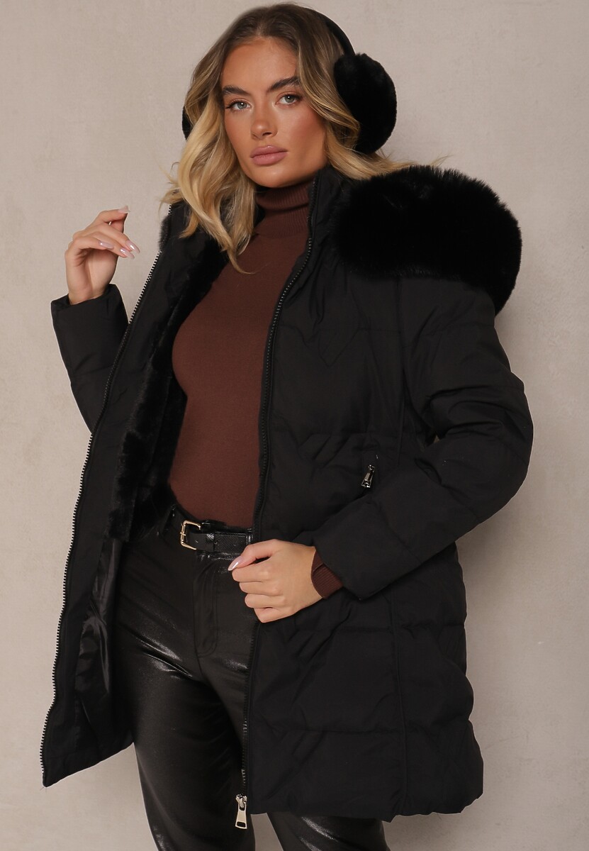 Czarna Zimowa Kurtka Pikowana z Kapturem z Futrem i Kieszeniami Salianna