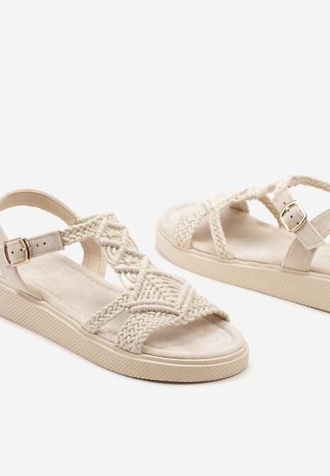 Beżowe Klasyczne Sandały na Płaskiej Podeszwie z Ażurowym Zdobieniem i Zapięciem przy Kostce Moonque