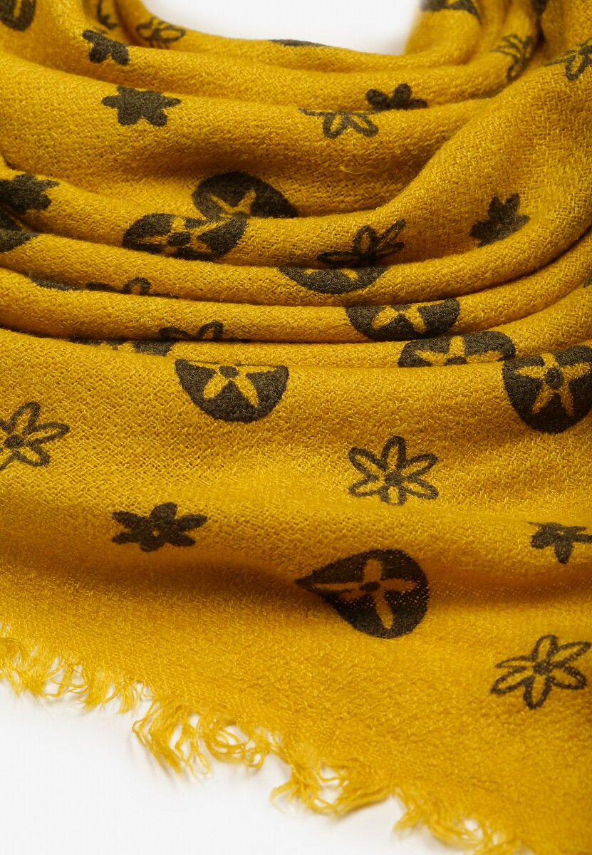 Żółty Szalik Ozdobiony Geometrycznym Motywem z Frędzlami Nomirya