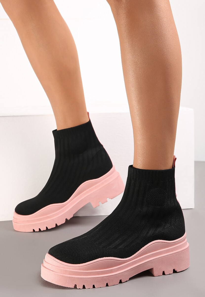 Czarne Botki z Elastyczną Cholewką Ganeon