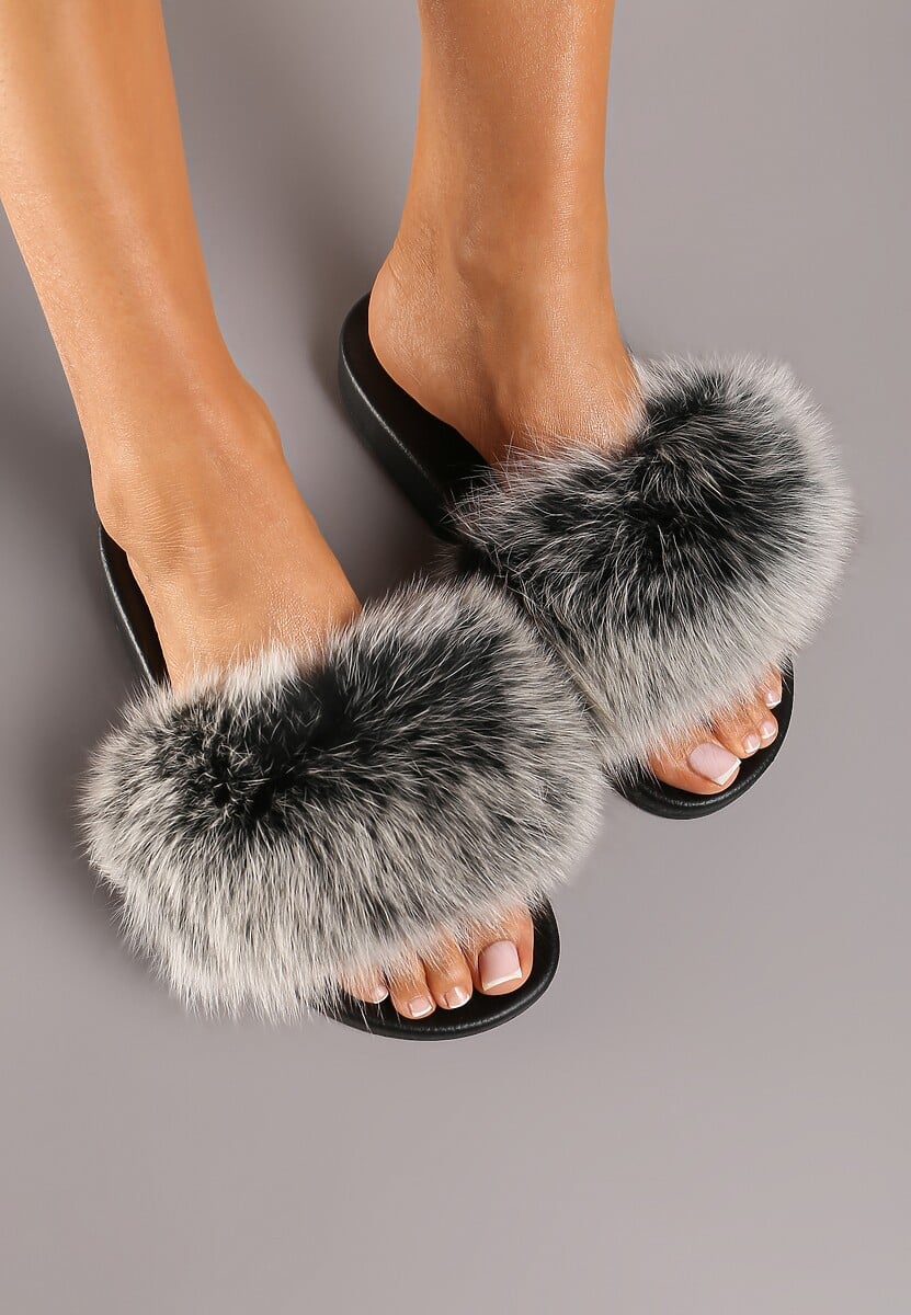 Czarno-Szare Klapki z Futrem Turtlefeather