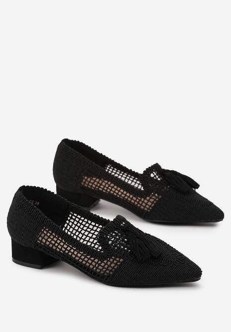 Czarne Plecione Czółenka na Niskim Obcasie Ozdobione Chwostami Rubentia