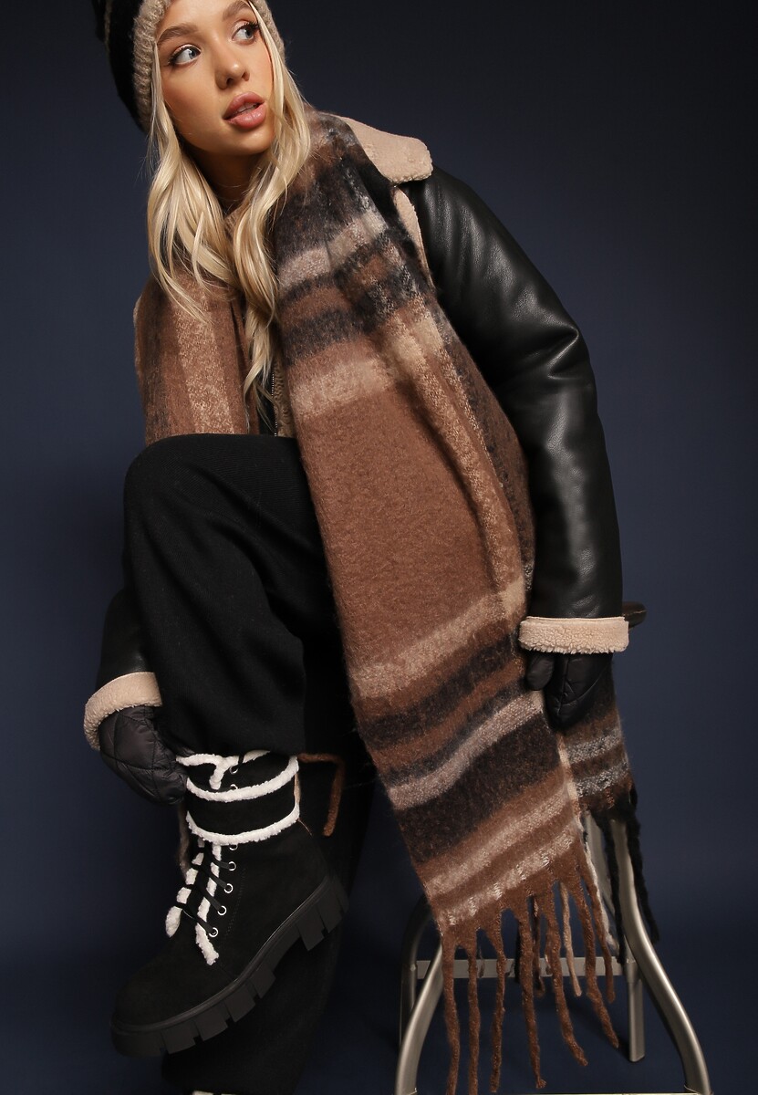 Czarne Botki Workery na Grubej Podeszwie z Futerkiem Valiro