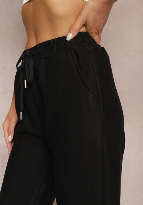 Czarne Dzianinowe Spodnie z Gumką w Pasie Matrila
