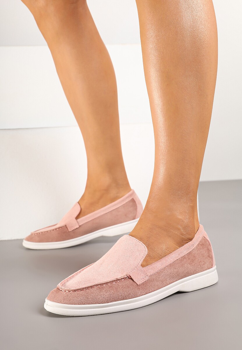 Różowe Mokasyny Ozdobione Przeszyciami Fonaleia