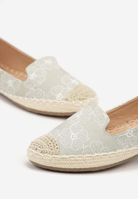 Jasnozielone Espadryle Ozdobione Plecionką i Motywem Kwiatów Ralanne