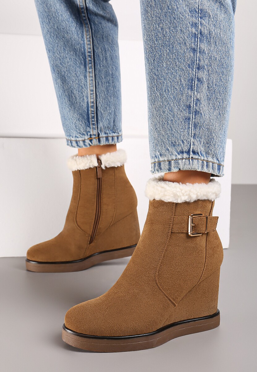 Brązowe Botki na Koturnie z Ozdobną Klamrą i Futerkiem Terialina