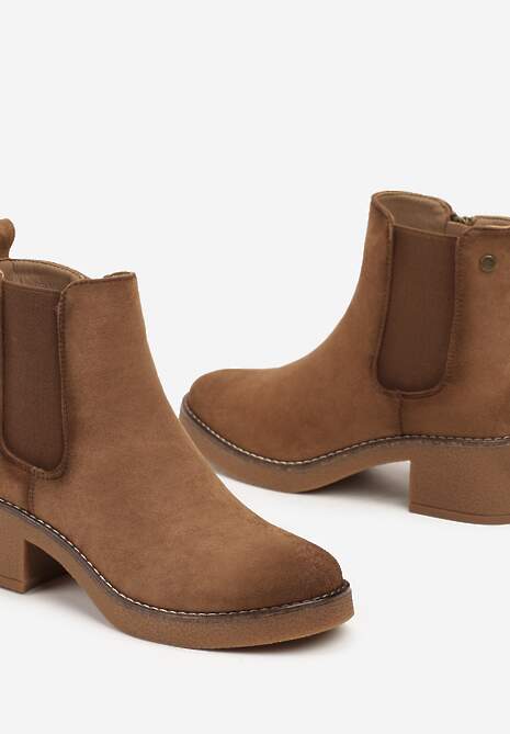 Ciemnobeżowe Botki Typu Sztyblety z Ekozamszu na Obcasie Ellavia