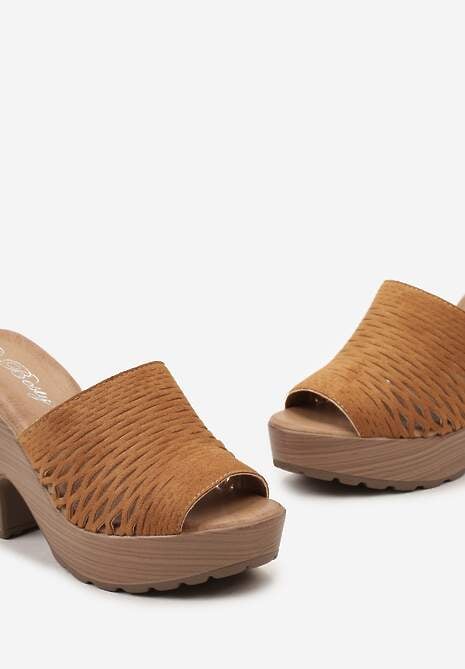 Brązowe Ażurowe Klapki Chodaki na Platformie i Słupku Sabinna