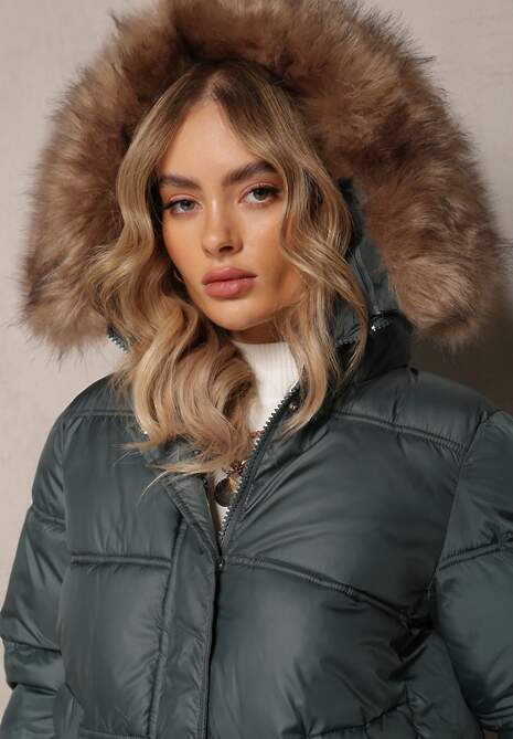 Zielona Kurtka Pikowana z Kapturem i Ozdobnym Futerkiem Mavuna