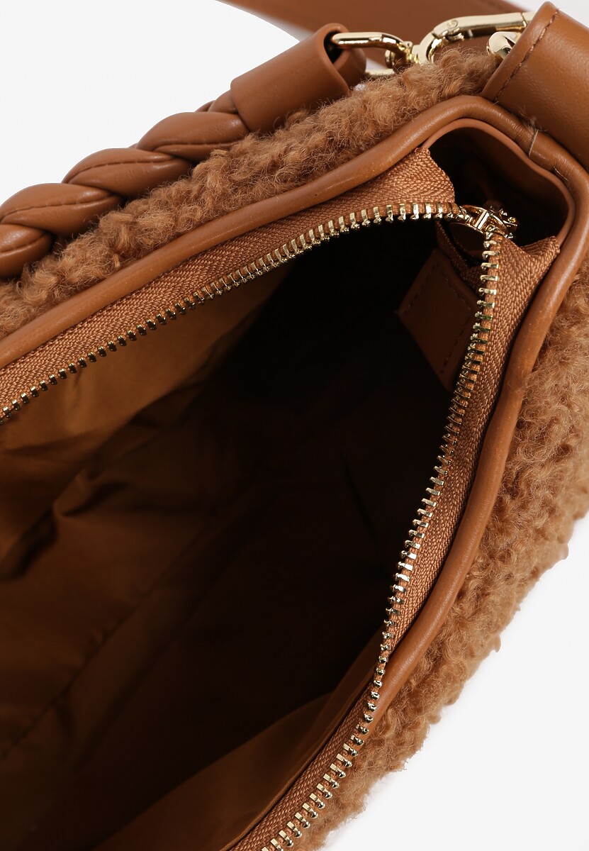 Brązowa Torebka na Ramię z Futerkiem Dodatkowym Paskiem i Breloczkiem Nevanira