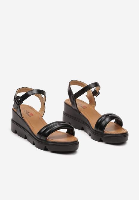 Czarne Sandały z Ekoskóry Zapinane Przy Kostce na Koturnie Gazina