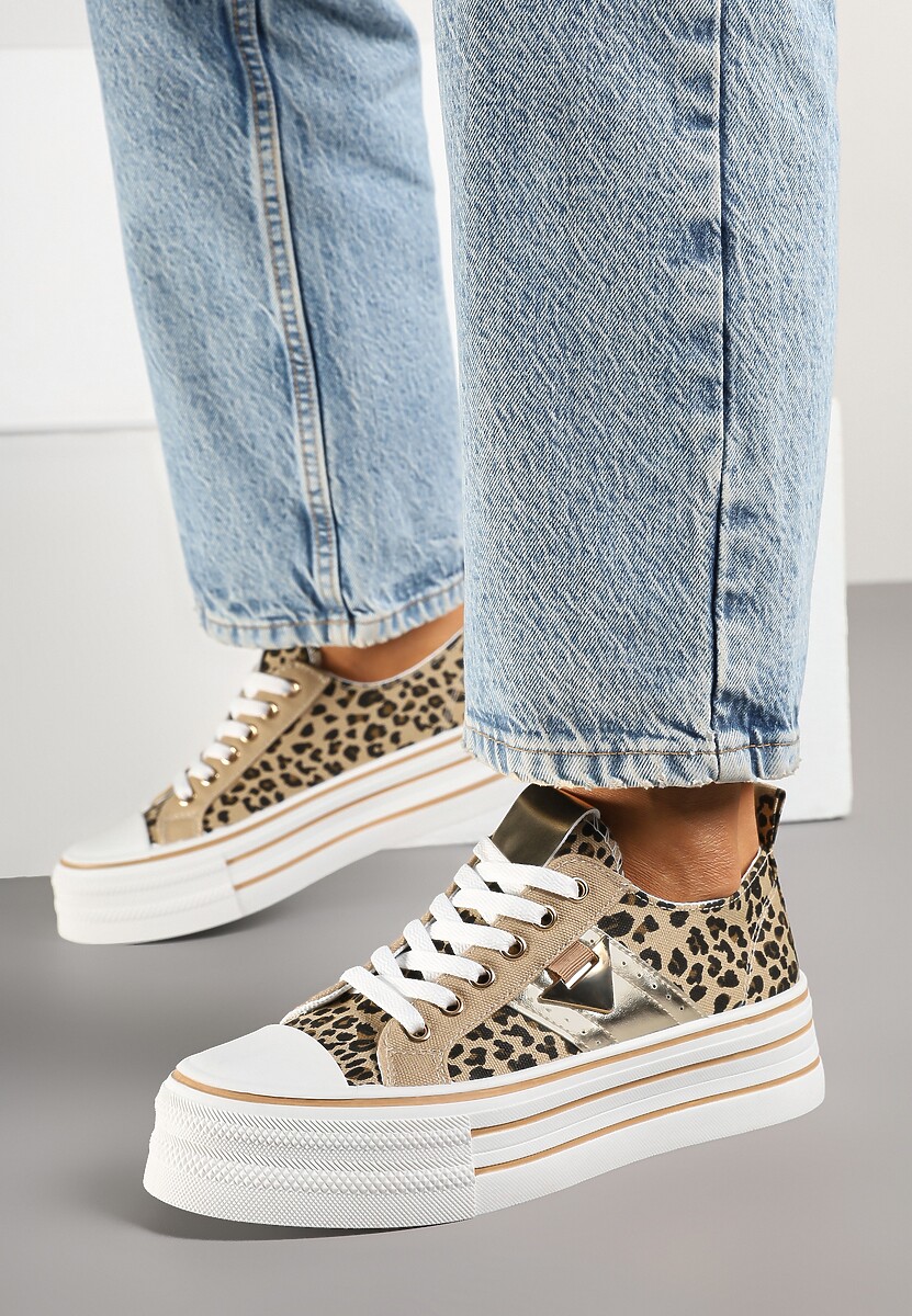 Panterkowe Trampki na Platformie Ozdobione Metaliczną Aplikacją Telanoreta