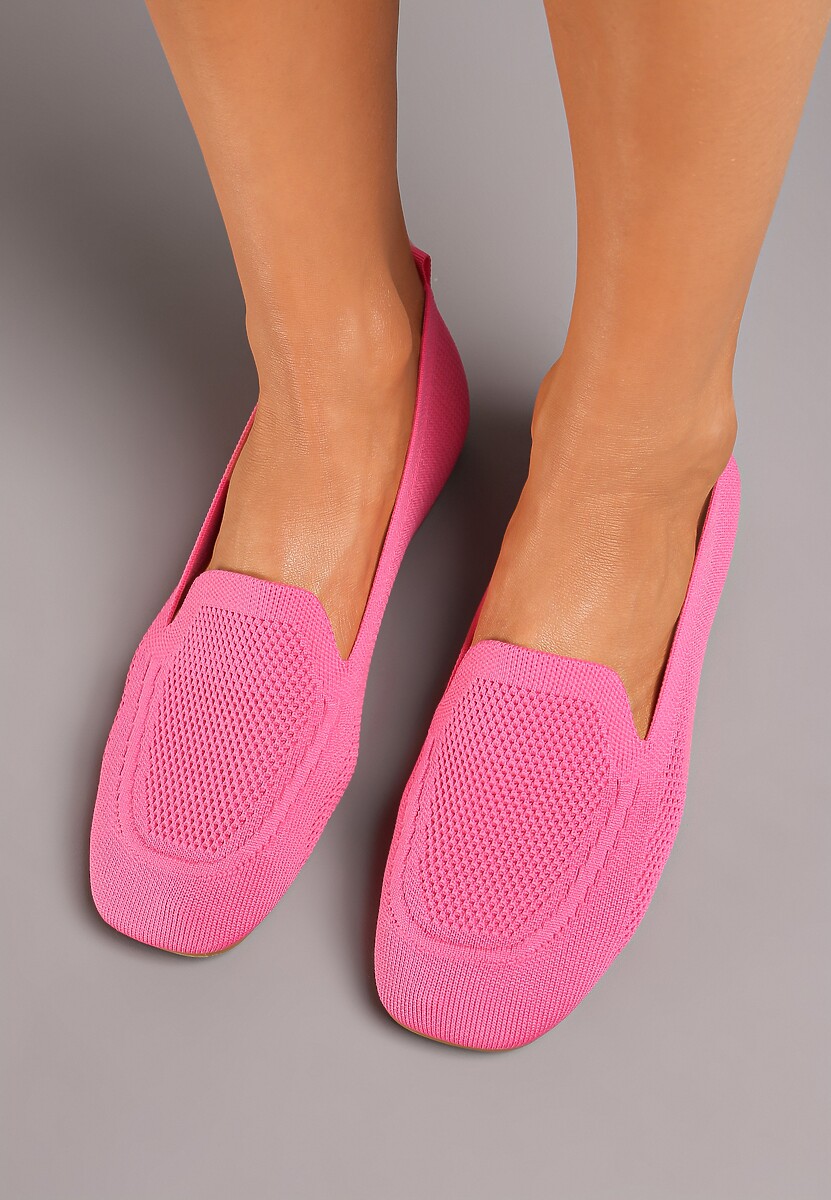 Fuksjowe Casualowe Mokasyny na Płaskiej Podeszwie Ozdobione Perforacją Klanesha